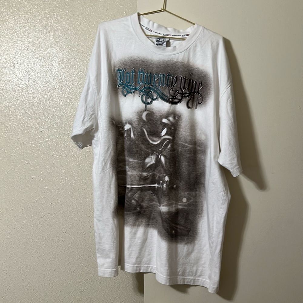 Lot 29 men’s shirt